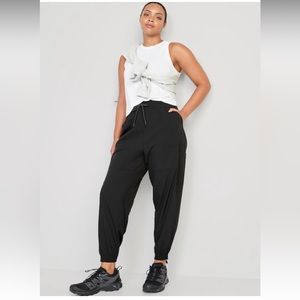 Old Navy 3X Black Extra High Waisted Stretch Tech Cargo Joggers